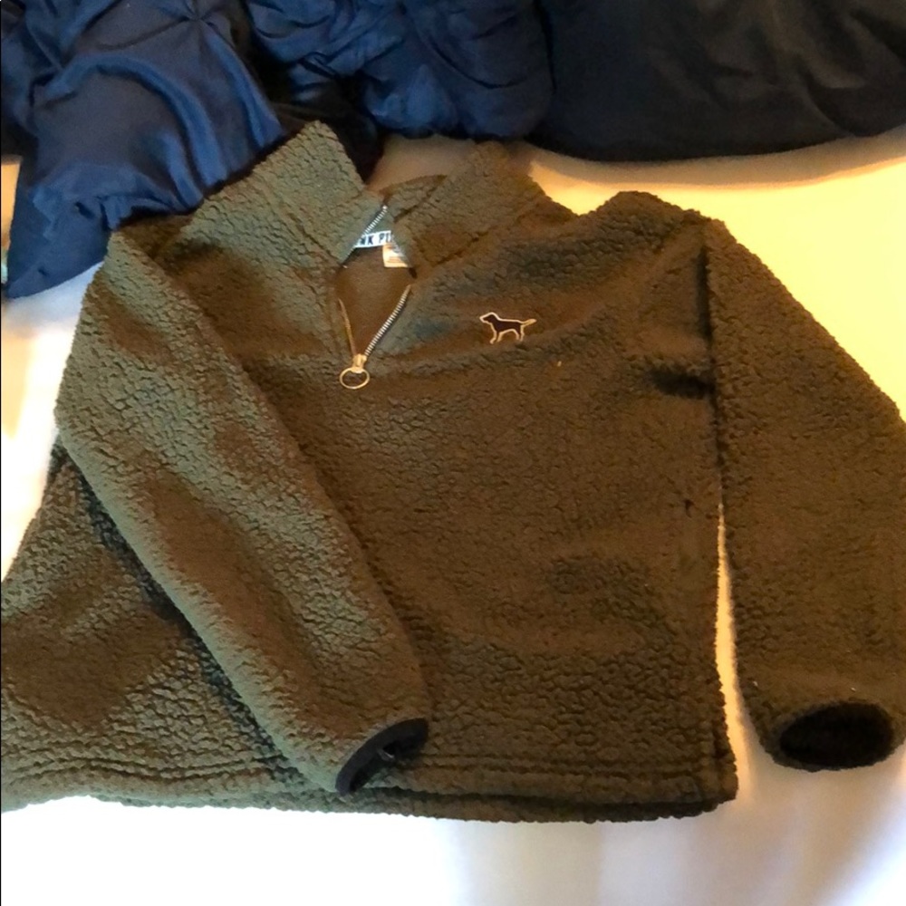 VS PINK Sherpa